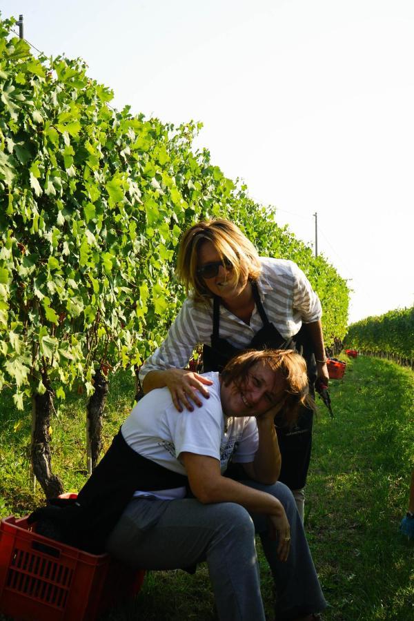 Agriturismo Il Gioco Dell'Oca Barolo Εξωτερικό φωτογραφία