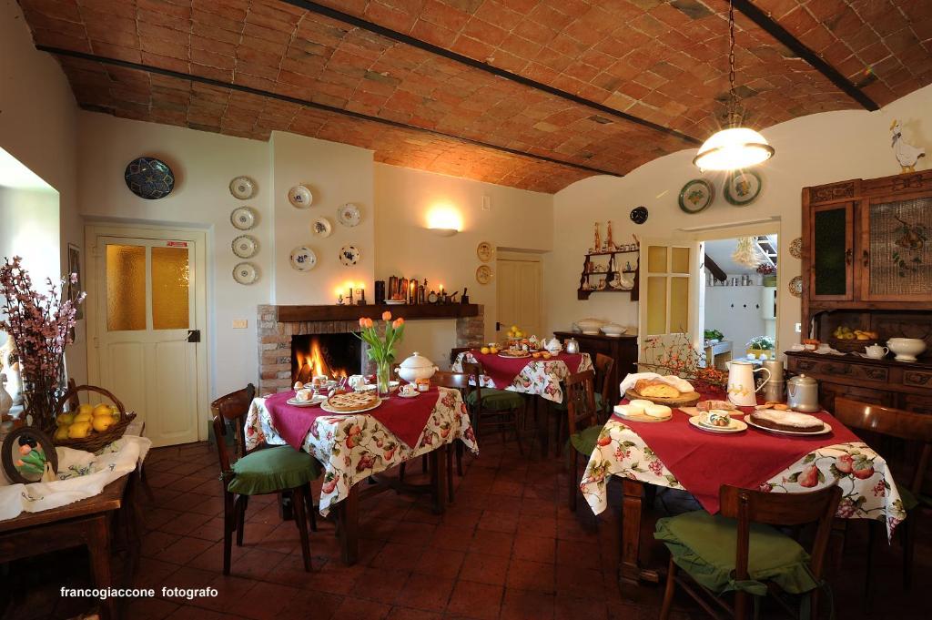 Agriturismo Il Gioco Dell'Oca Barolo Εξωτερικό φωτογραφία